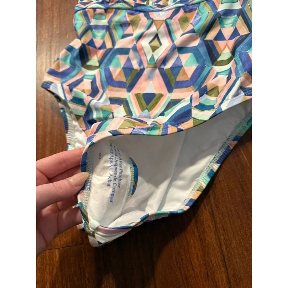 NWT La Blanca Riviera Hi Neck Halter Geometric One Piece Swim Suit Sz 4